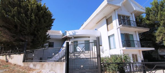 8 bedrooms Commercial property in Gazi, Greece No. 7082 2