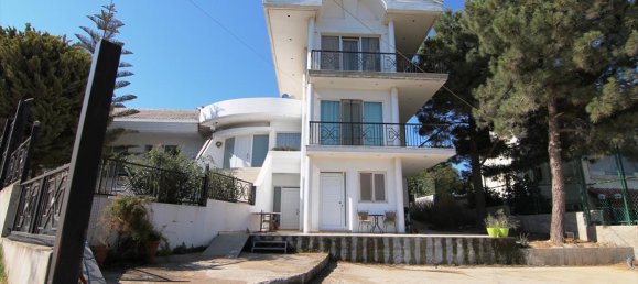 8 bedrooms Commercial property in Gazi, Greece No. 7082 3