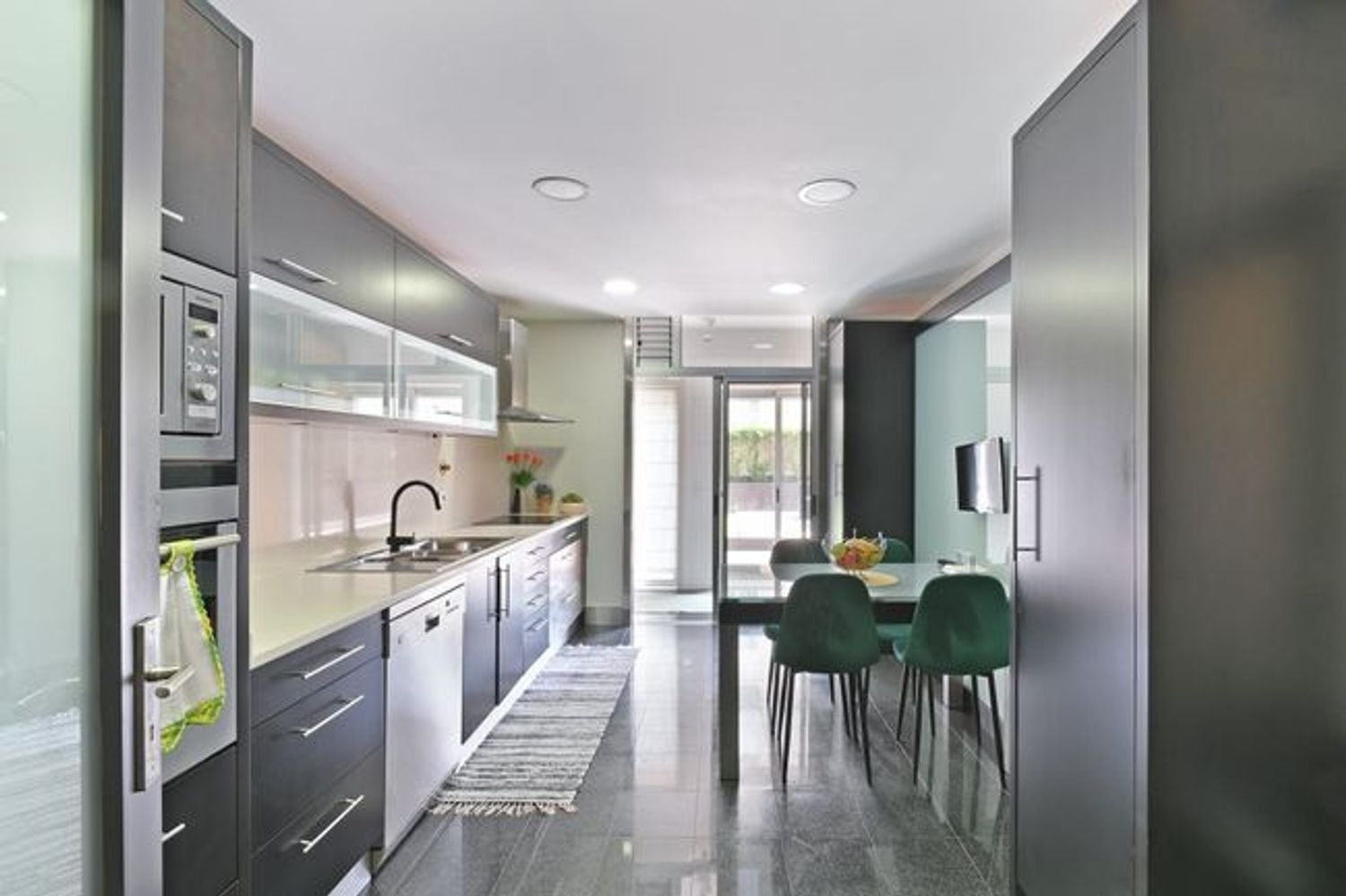 4 bedrooms Apartment in Castelo da Maia, Portugal No. 317407