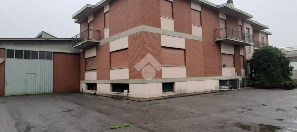 1 room Warehouse in Gorle, Italy No. 80242 3