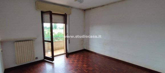 Apartamento de 2 dormitorios en San Bassano, Italy No. 85508 9