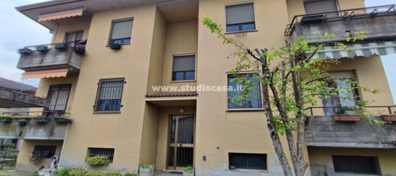 Apartamento de 2 dormitorios en San Bassano, Italy No. 85508 2