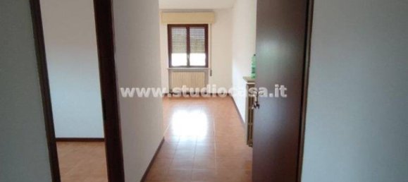 Apartamento de 2 dormitorios en San Bassano, Italy No. 85508 7