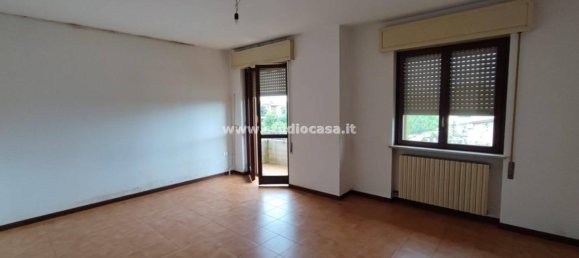 Apartamento de 2 dormitorios en San Bassano, Italy No. 85508 4