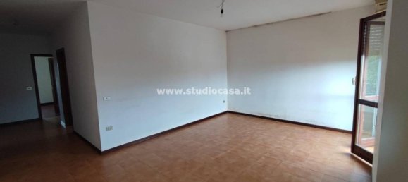 Apartamento de 2 dormitorios en San Bassano, Italy No. 85508 5