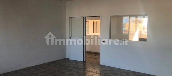 Oficina de 5 habitaciónes en Mazzano, Italy No. 165964 13