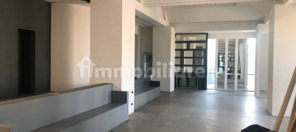 Oficina de 5 habitaciónes en Mazzano, Italy No. 165964 3