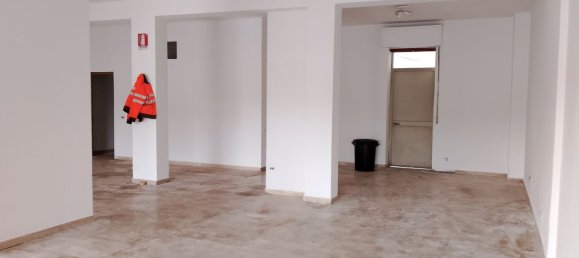 Propriété commerciale à Campi Bisenzio, Italy 115m² No. 44932 3