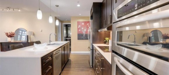 2 bedrooms House in British Columbia, Canada No. 1210 12