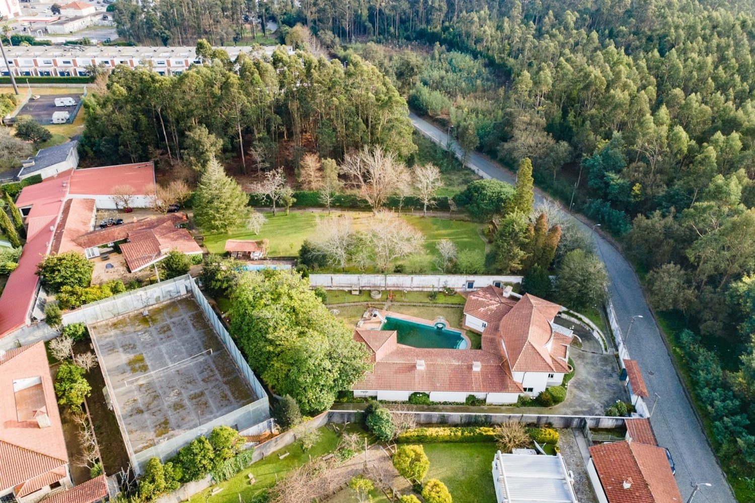 Casa de 5 dormitorios en Maia, Portugal No. 97722