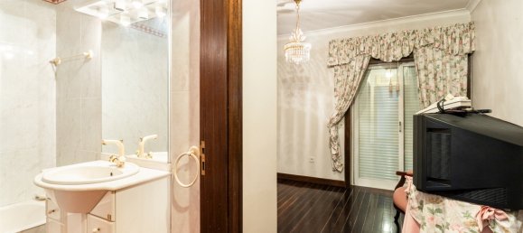 Casa de 5 dormitorios en Maia, Portugal No. 97722 24