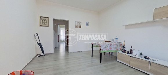 4-salle Appartement à Legnano, Italy No. 101667 3
