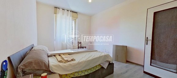 4-salle Appartement à Legnano, Italy No. 101667 10