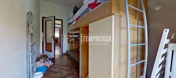 4-salle Appartement à Legnano, Italy No. 101667 20