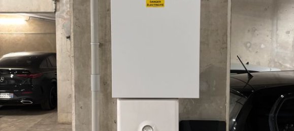 Estacionamento em Asnieres-sur-Seine, France N.º 305168 2