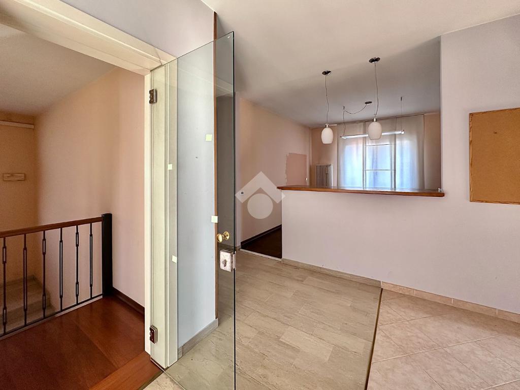 6 rooms Office in Fontaniva, Italy No. 257673