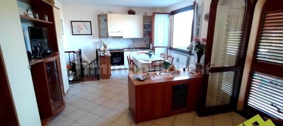 2 bedrooms House in Rosignano Marittimo, Italy No. 48437 5
