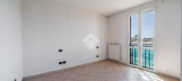 Квартира с 2 спальнями в Минербио, Италия № 346183 33