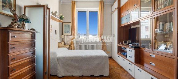 2 rooms Apartment in Milan, Italy No. 250730 3