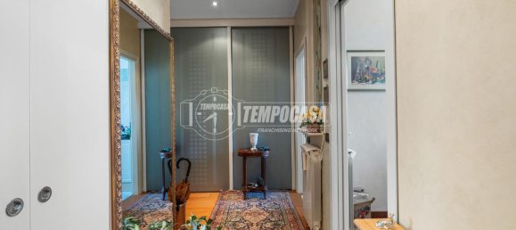 2 rooms Apartment in Milan, Italy No. 250730 5