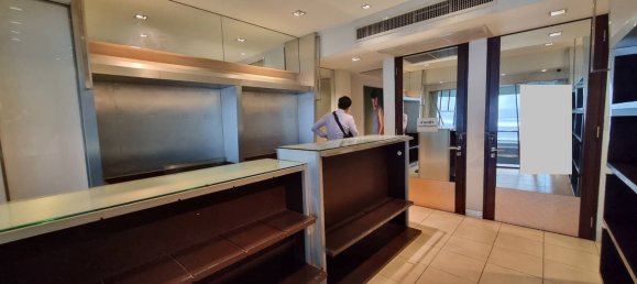 4 Schlafzimmer Bungalow in Bangkok, Thailand, Nr. 12801 2