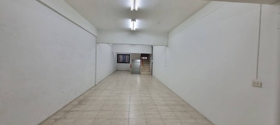 4 Schlafzimmer Bungalow in Bangkok, Thailand, Nr. 12801 6