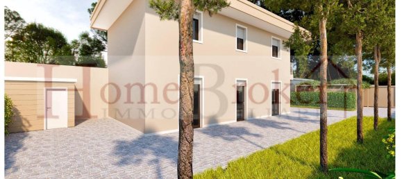 5 rooms House in Florence, Italy No. 109117 2