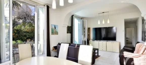 3 Schlafzimmer Gebäude in Nice, France, Nr. 327875 6
