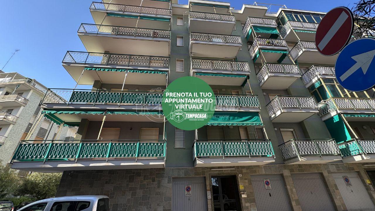 Apartamento de 3 divisões em Borghetto Santo Spirito, Italy N.º 6038