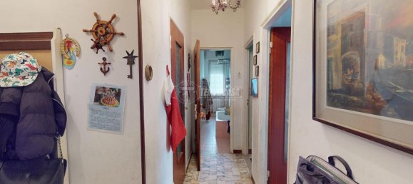 Apartamento de 3 divisões em Borghetto Santo Spirito, Italy N.º 6038 5