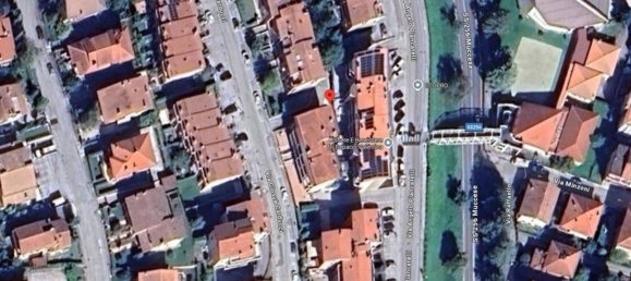 Gewerbliche Immobilie in Castelraimondo, Italy 143m², Nr. 323361 9