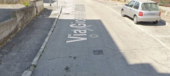 Gewerbliche Immobilie in Castelraimondo, Italy 143m², Nr. 323361 3