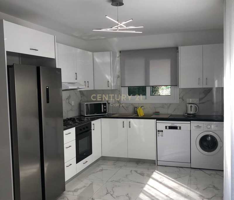 4 bedrooms Property in Parekklisia, Cyprus No. 21174