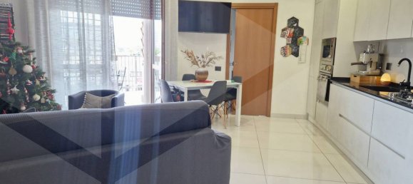 Квартира с 4 комнатами в Рим, Италия № 20000 6