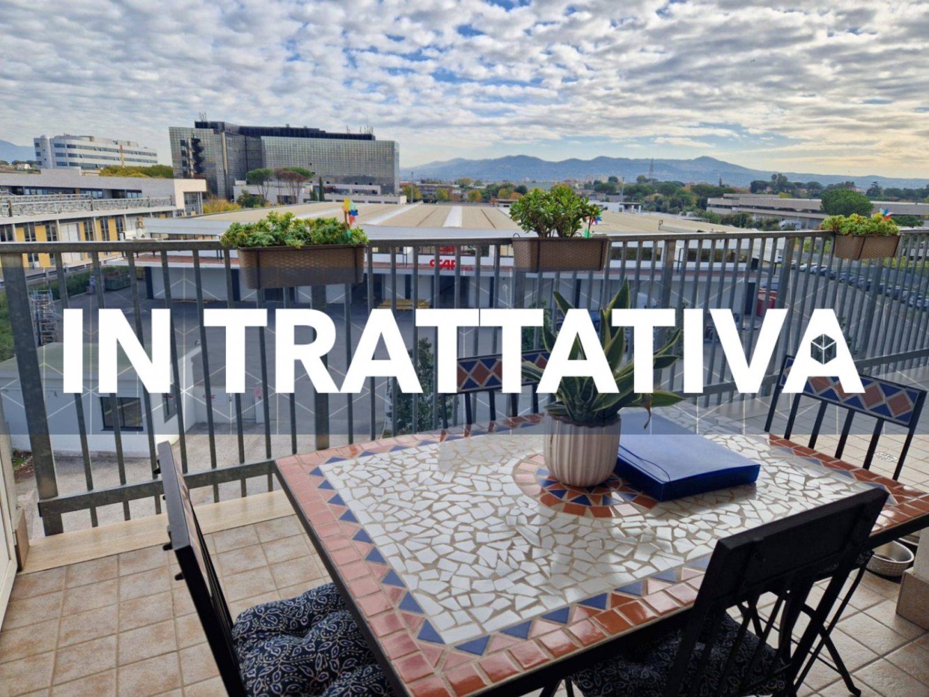 Квартира с 4 комнатами в Рим, Италия № 20000