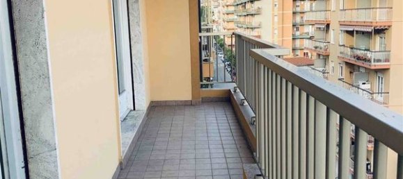 6 rooms Apartment in Vallecrosia, Italy No. 94647 10