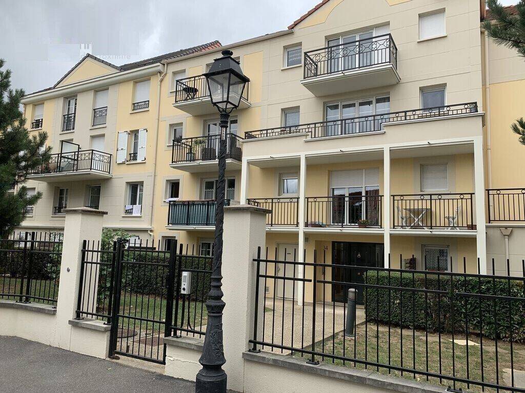 Квартира с 2 спальнями в Вилье-сюр-Марн, Франция № 329226