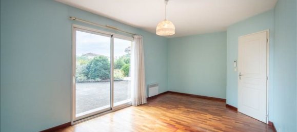 Casa de 3 dormitorios en Landes, France No. 277424 8