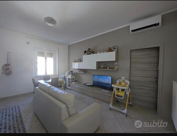 3 rooms Apartment in Grosseto, Italy No. 298516