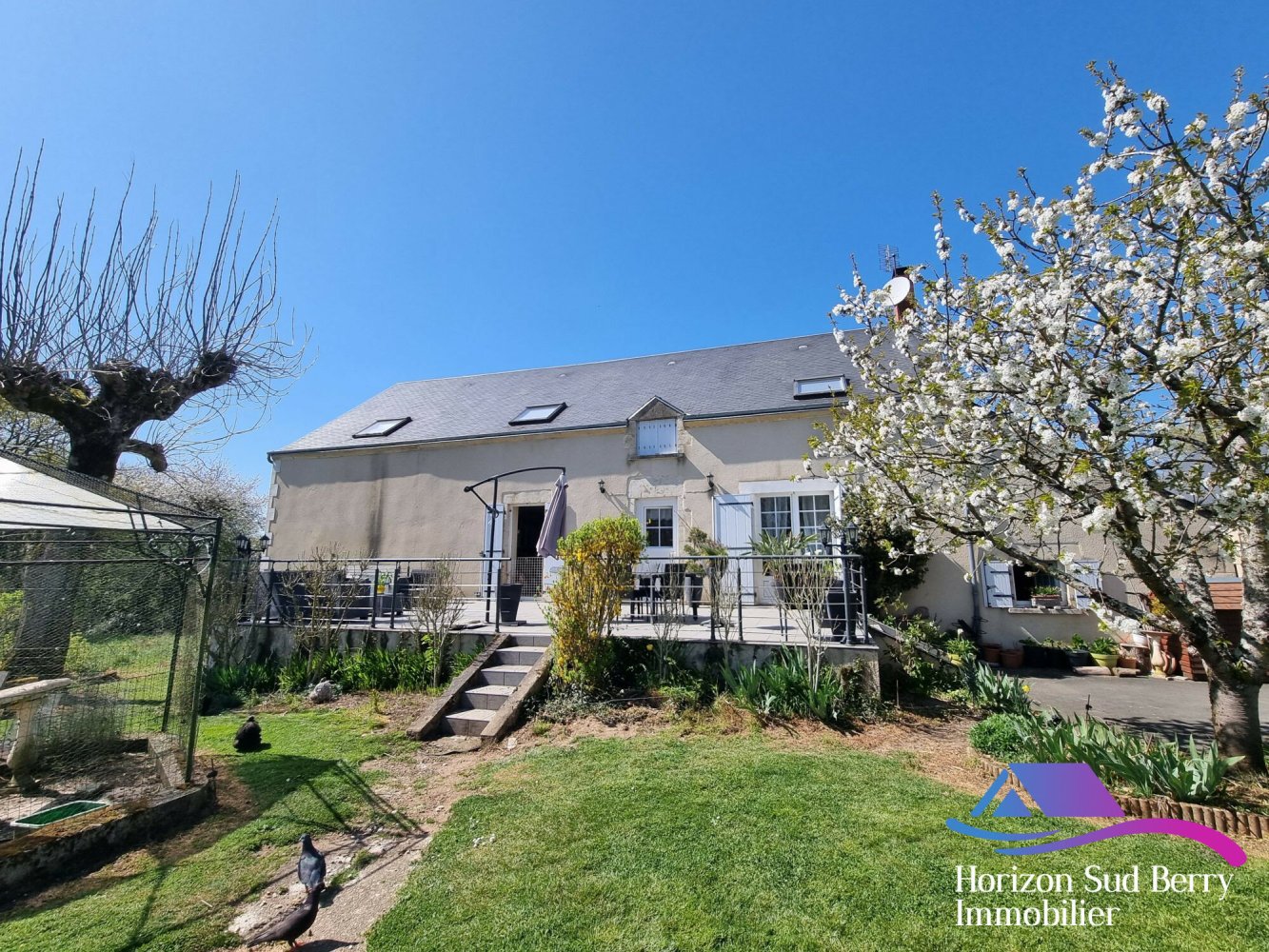 5 bedrooms House in Chassignolles, France No. 215055