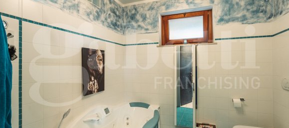 Apartamento de 2 dormitorios en Pinerolo, Italy No. 196127 20