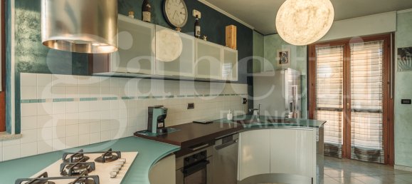 Apartamento de 2 dormitorios en Pinerolo, Italy No. 196127 8