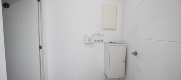 Propriété commerciale à Jerez de la Frontera, Spain 60m² No. 143966 14