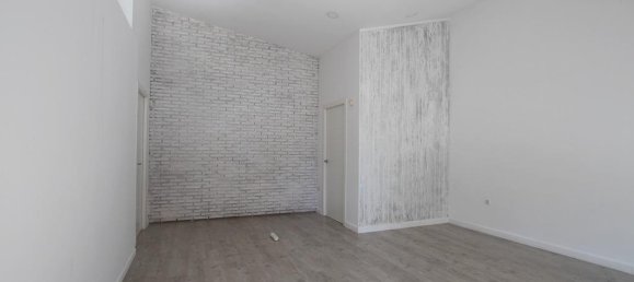 Propriété commerciale à Jerez de la Frontera, Spain 60m² No. 143966 3