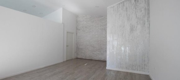 Propriété commerciale à Jerez de la Frontera, Spain 60m² No. 143966 4