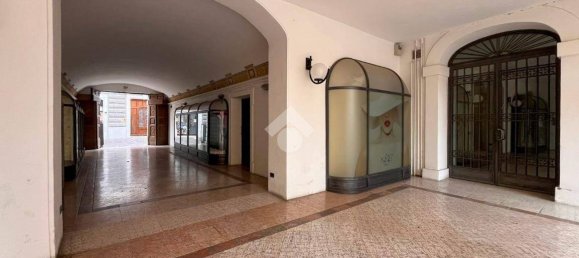 4 rooms Commercial property in Desenzano del Garda, Italy No. 360193 9