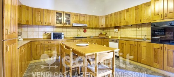 Casa de 5 dormitorios en Mesagne, Italy No. 320768 4