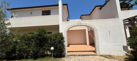 3 rooms House in Campofelice di Roccella, Italy No. 290992 2