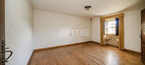 4 bedrooms House in Felgueiras, Portugal No. 86935 12