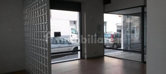 Imóvel comercial de 3 divisões em Grosseto, Italy N.º 282704 11